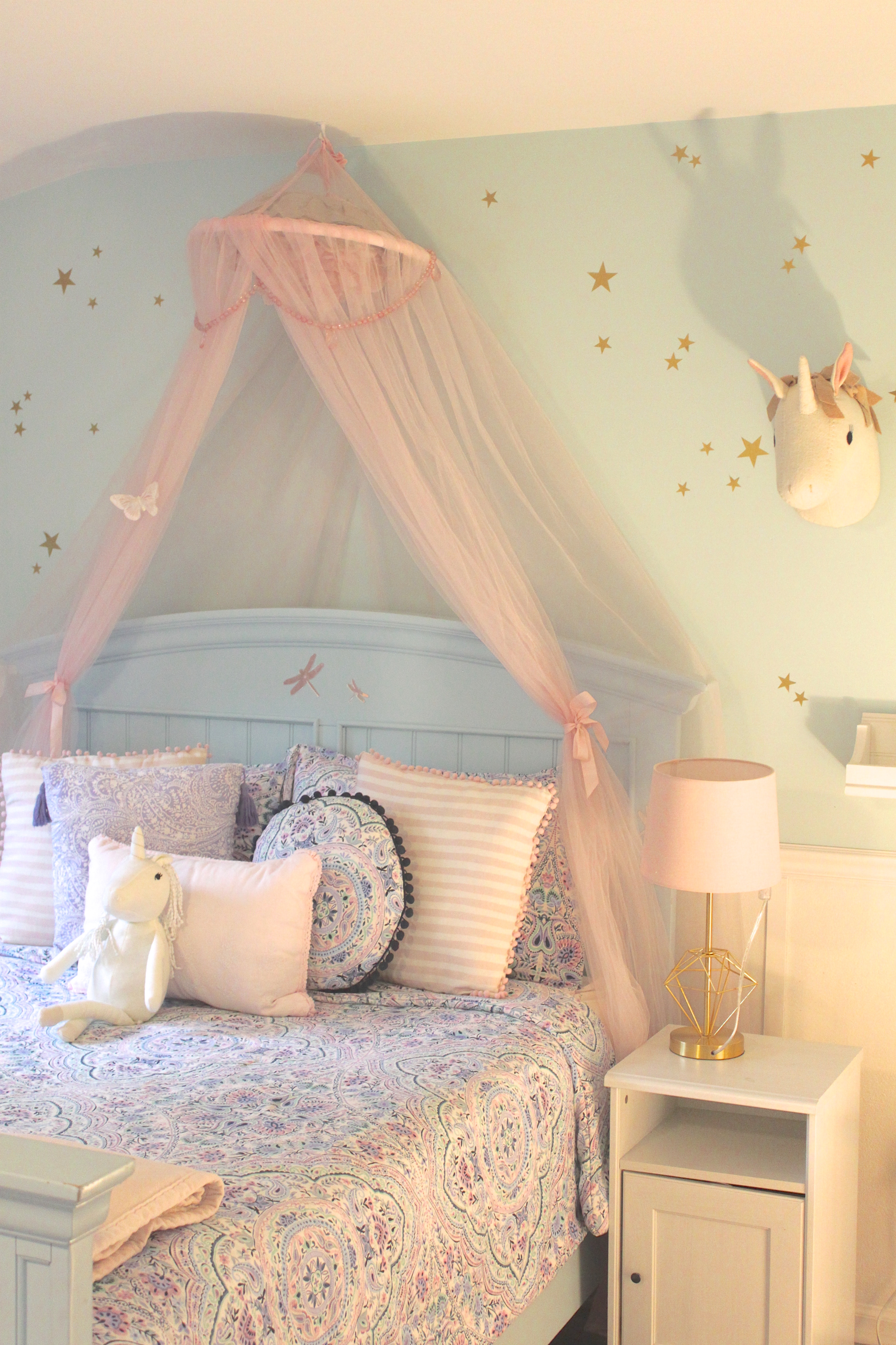 Pretty hotsell girl beds